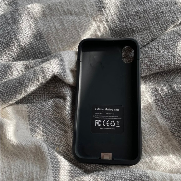 iphone xr charging case - Picture 2 of 2